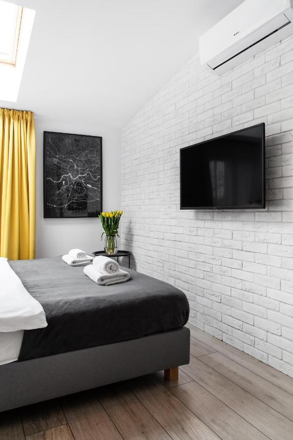 Househost Apartament: Ul. Miodowa 42/42A Krakow Ngoại thất bức ảnh