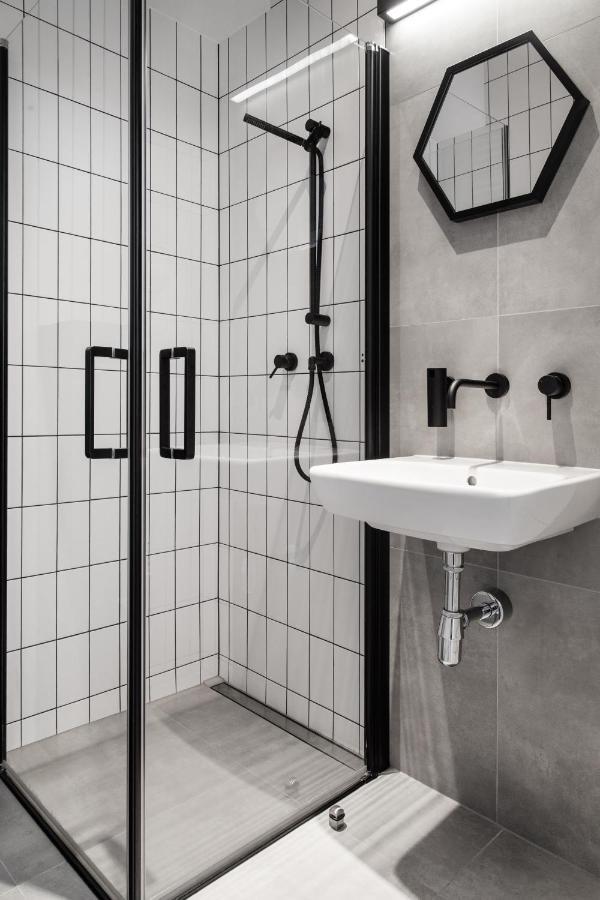 Househost Apartament: Ul. Miodowa 42/42A Krakow Ngoại thất bức ảnh